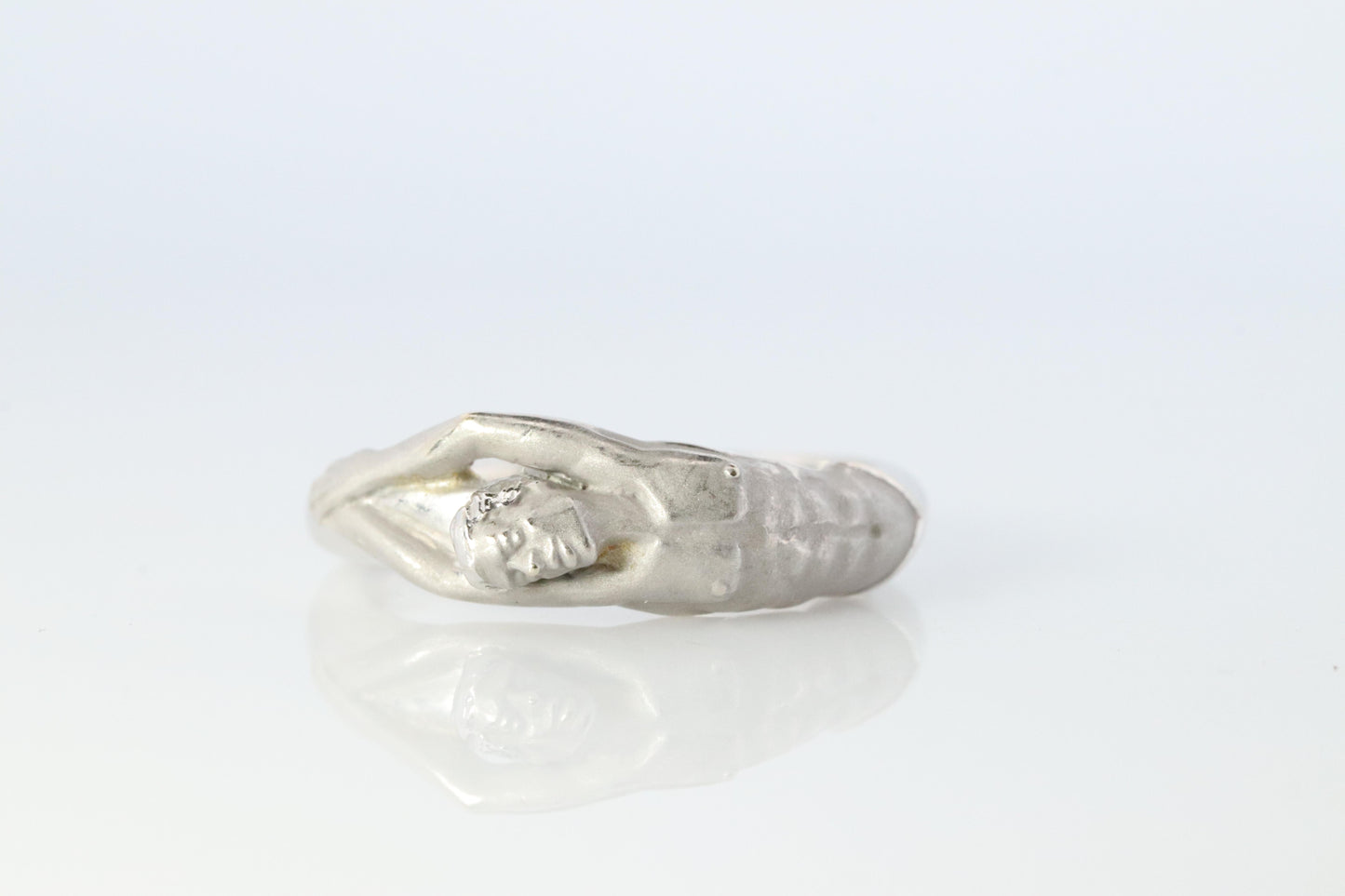 Carrera Y Carrera 18k Band. Carrera Y Carrera 750 White Gold Adam Ring.