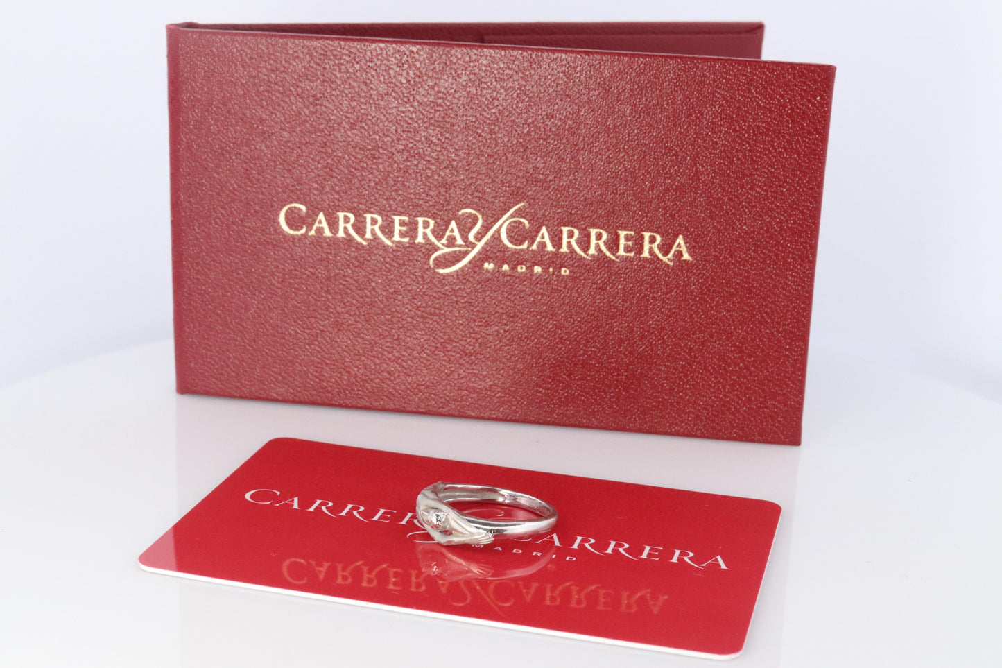 Carrera Y Carrera 18k Band. Carrera Y Carrera 750 White Gold Adam Ring.