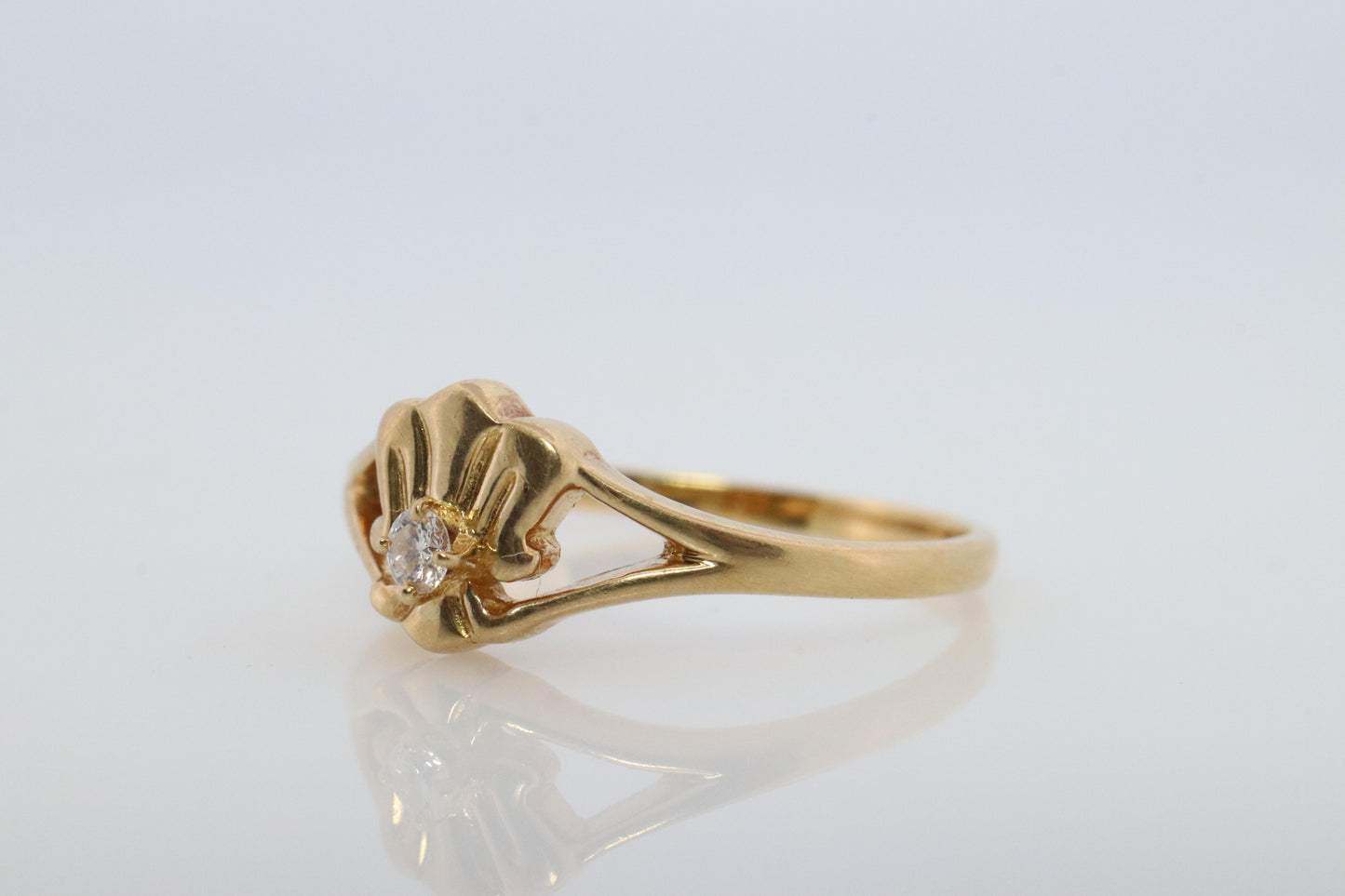 Mikimoto Ring. Vintage 18k Gold Mikimoto Dainty Diamond Ring.