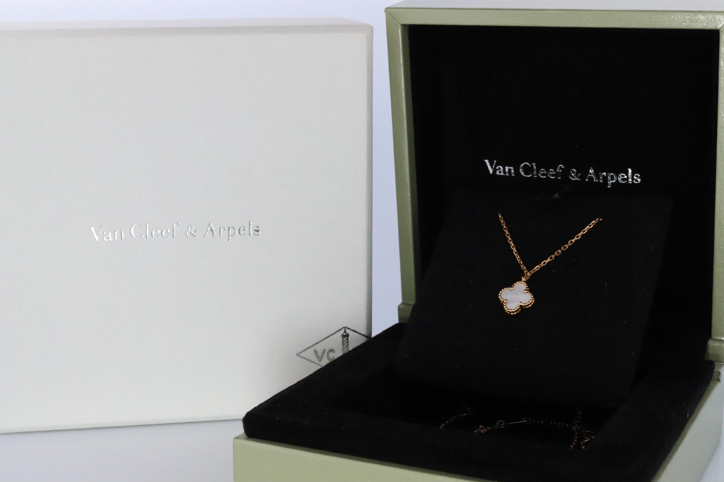 Van Cleef Arpels Alhambra Necklace . Genuine VCA 18k YG Sweet Shell Pendant