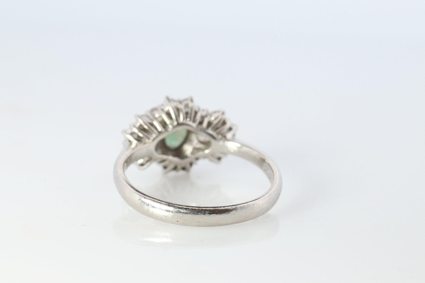 Genuine Alexandrite Ring. Platinum Alexandrite Diamond Halo Ring. PT900 Plat