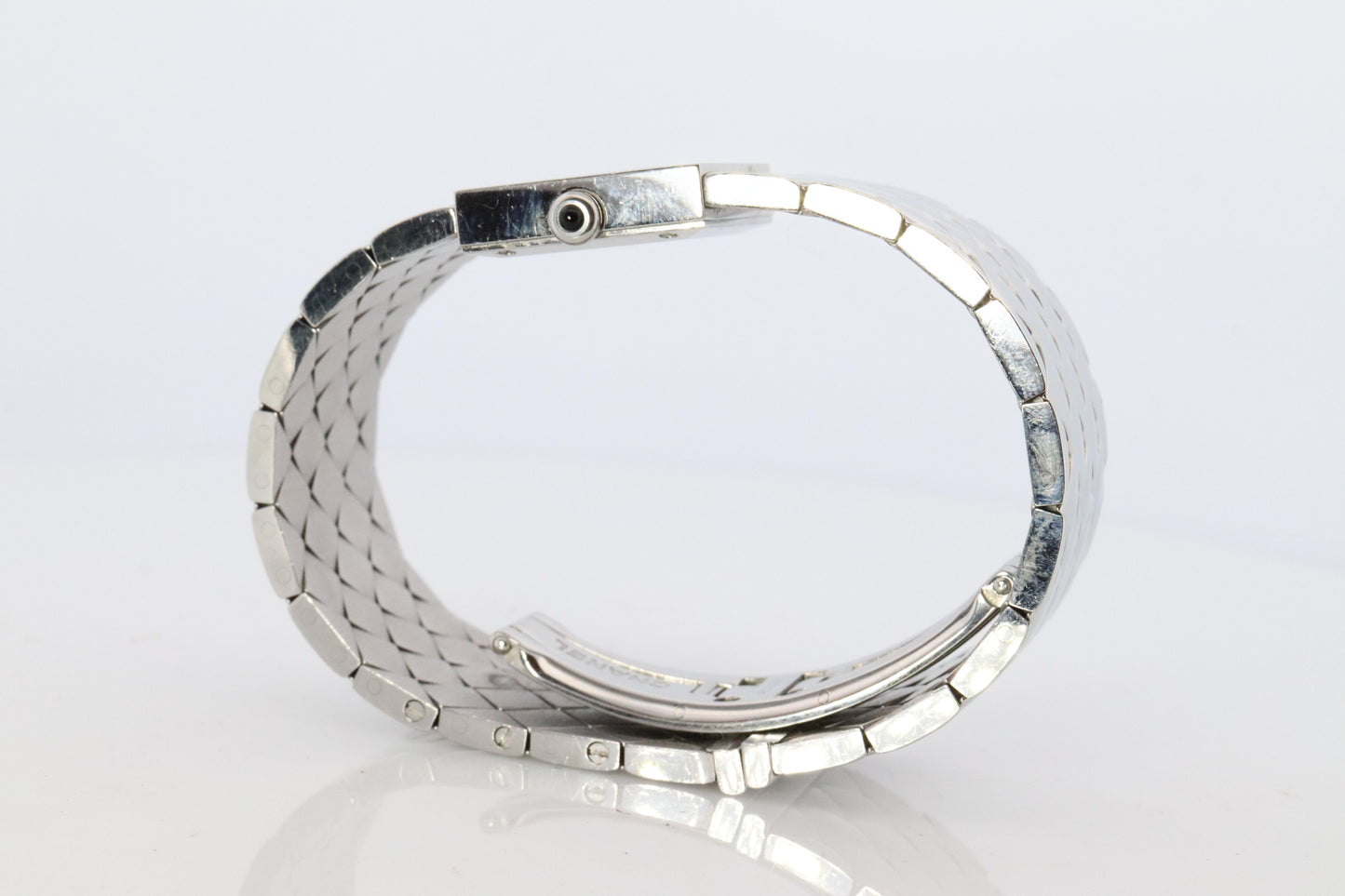 Chanel Watch. Genuine Matelasse Ladies Quartz Wristwatch Quilted Bracelet