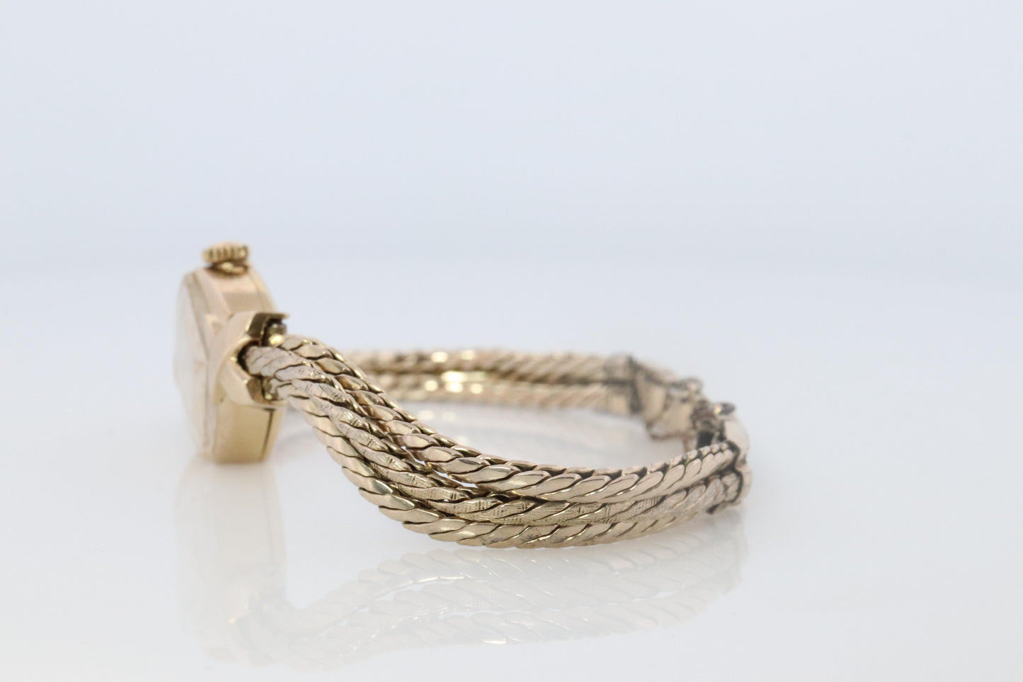 Vintage Swiss Bulova M3 1960s Women's 10k yellow gold watch with a Admiral band