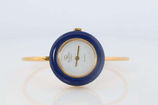 Vintage GUCCI Quartz Watch. RARE Made in Italy Gucci Ladies Bangle Bezel watch