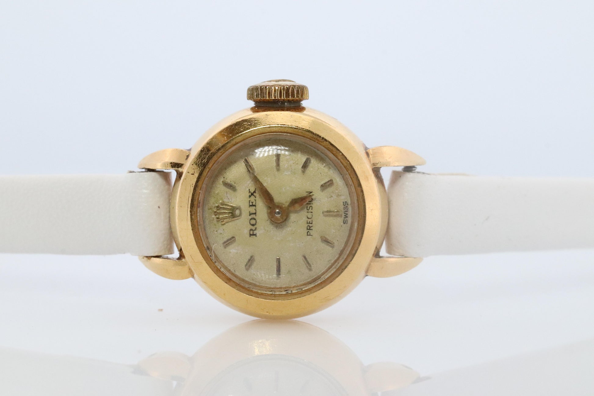 Genuine 18k Rolex Precision Watch. 18k YG Ladies 9127 Dainty 1940s Ladies Rolex