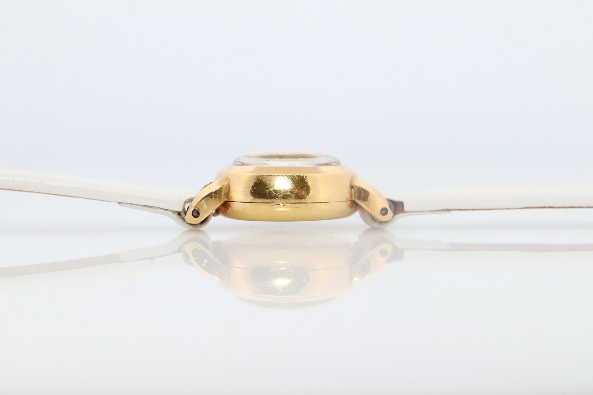 Genuine 18k Rolex Precision Watch. 18k YG Ladies 9127 Dainty 1940s Ladies Rolex