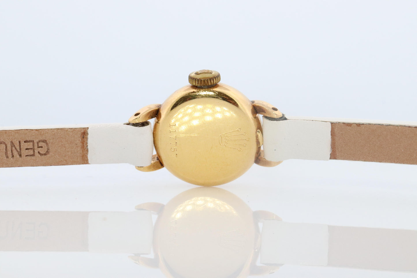 Genuine 18k Rolex Precision Watch. 18k YG Ladies 9127 Dainty 1940s Ladies Rolex