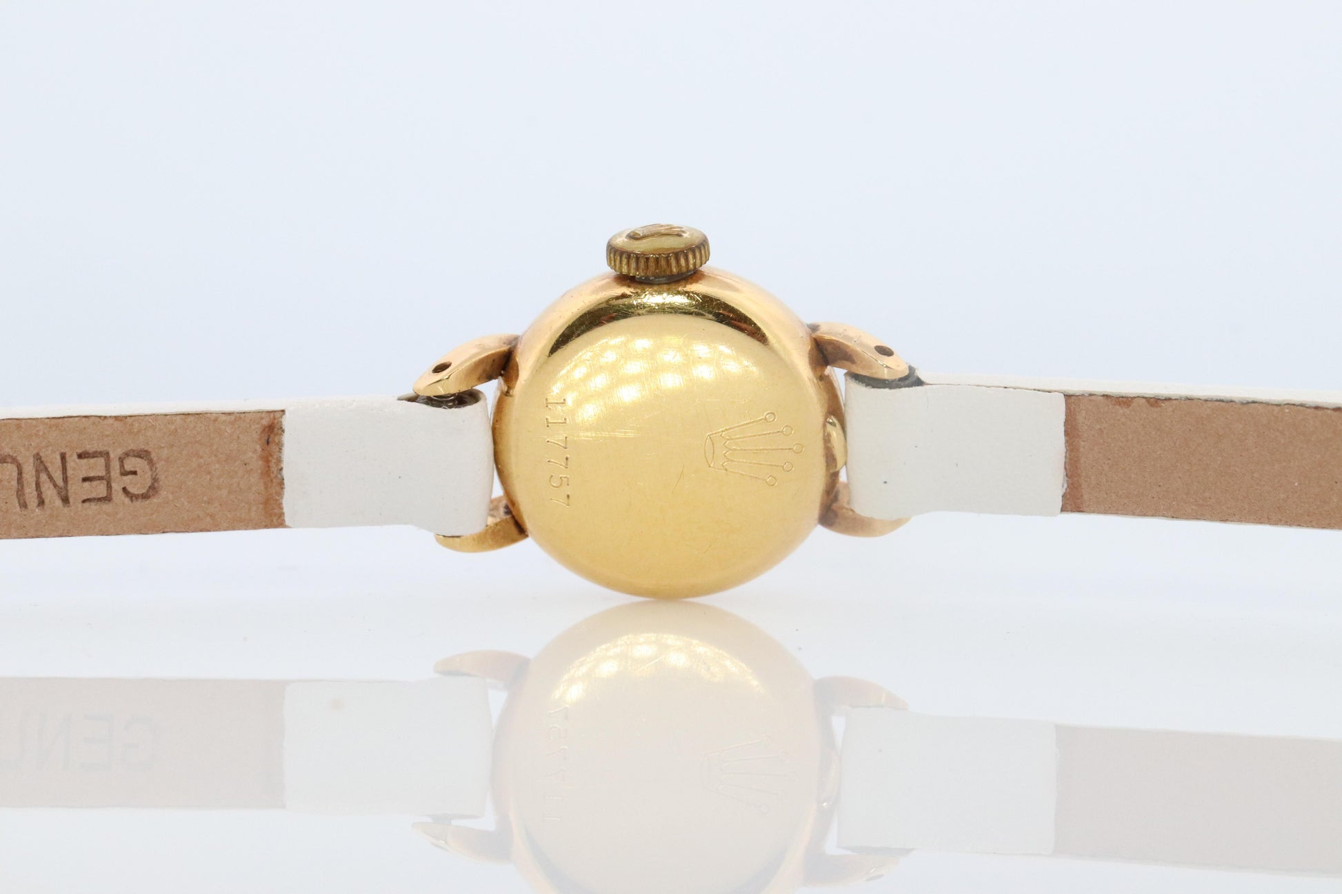 Genuine 18k Rolex Precision Watch. 18k YG Ladies 9127 Dainty 1940s Ladies Rolex