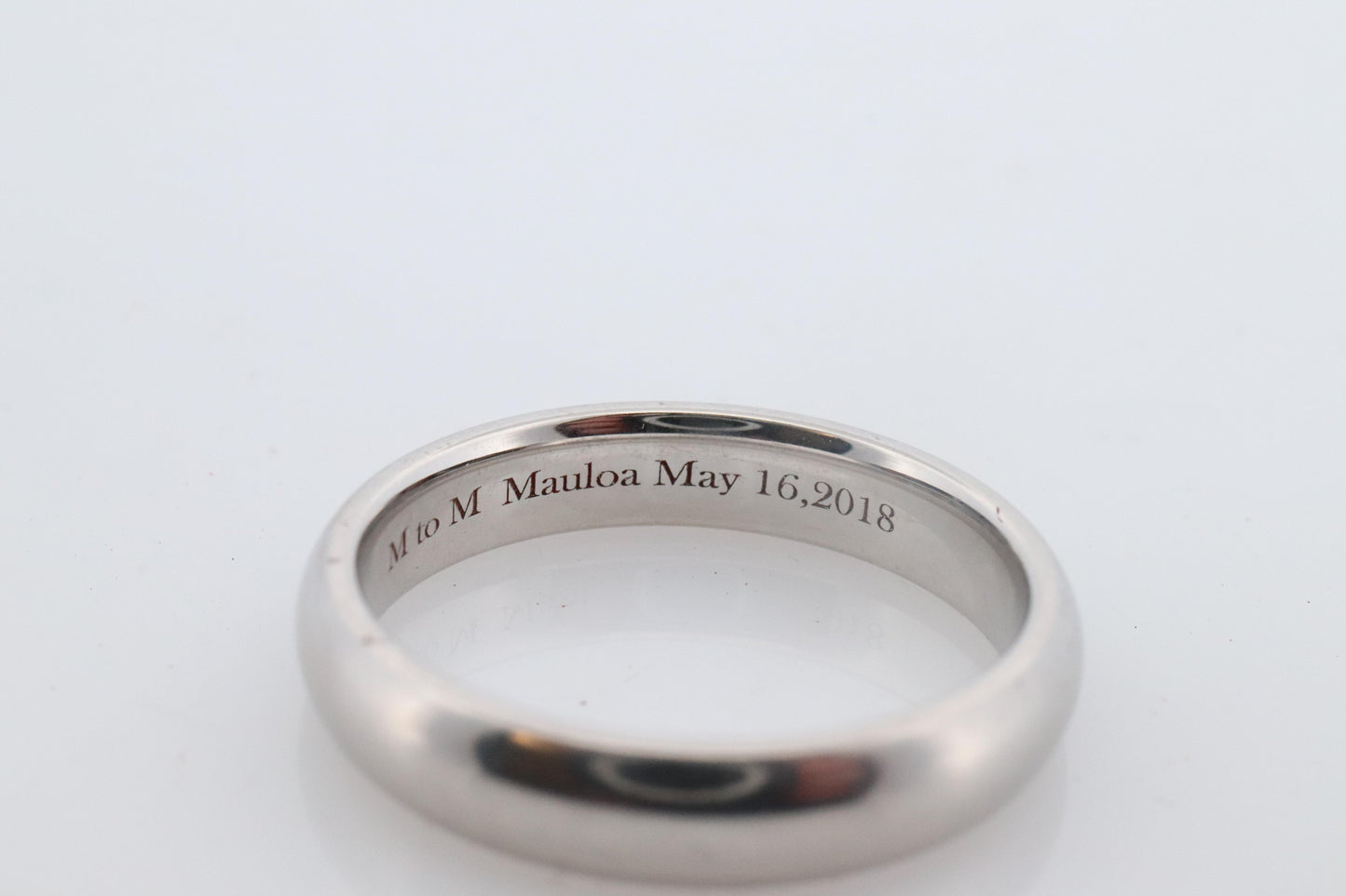 Harry Winston Ring. Comfort Fit Harry Winston Wedding 4mm wide Band.
