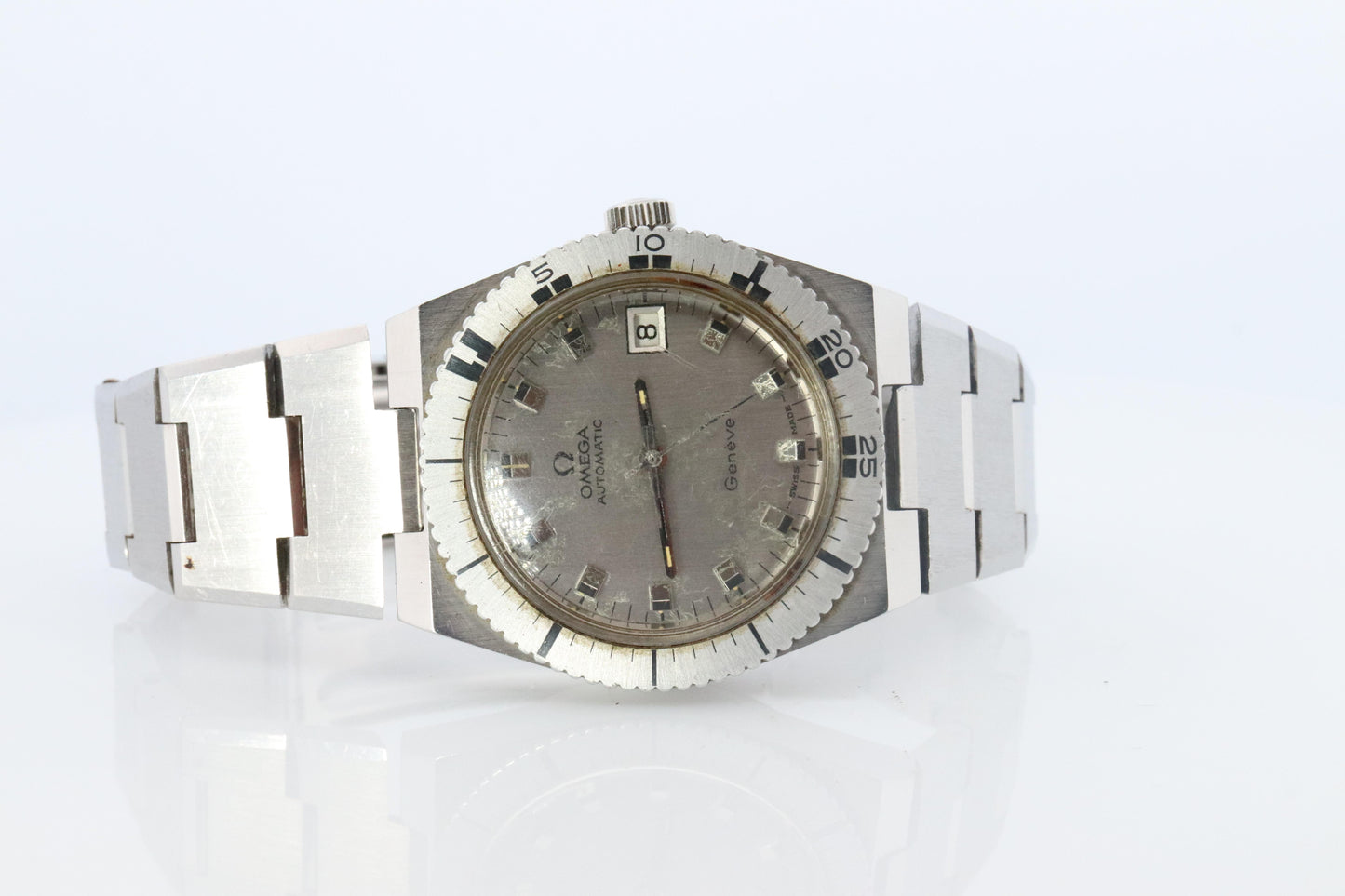 OMEGA Automatic Watch. Omega Geneve Submariner