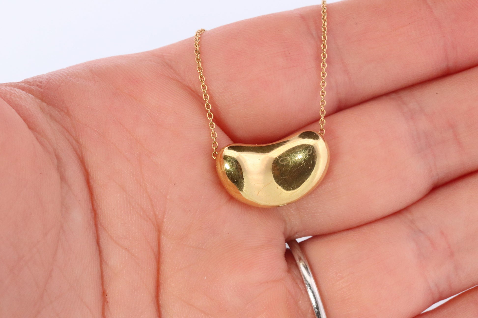 Tiffany & Co. 18k Gold Chain and Bean Pendant Necklace. 750 Yellow Gold Tiffany