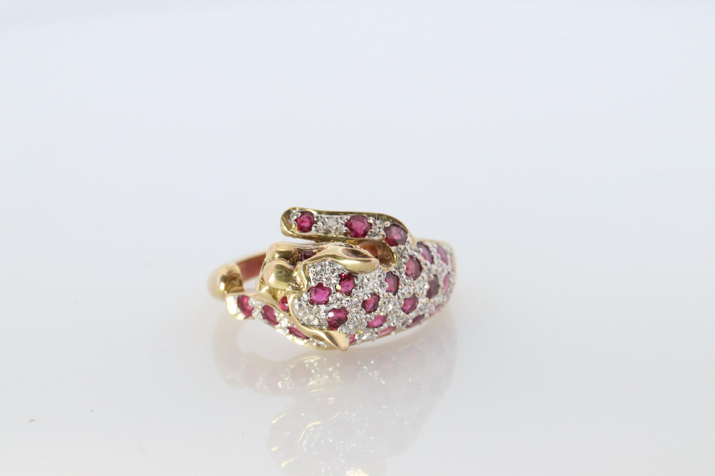 18k Panther Leopard Jaguar Cheetah Ruby ring. Encrusted Rubies Ready to Pouce