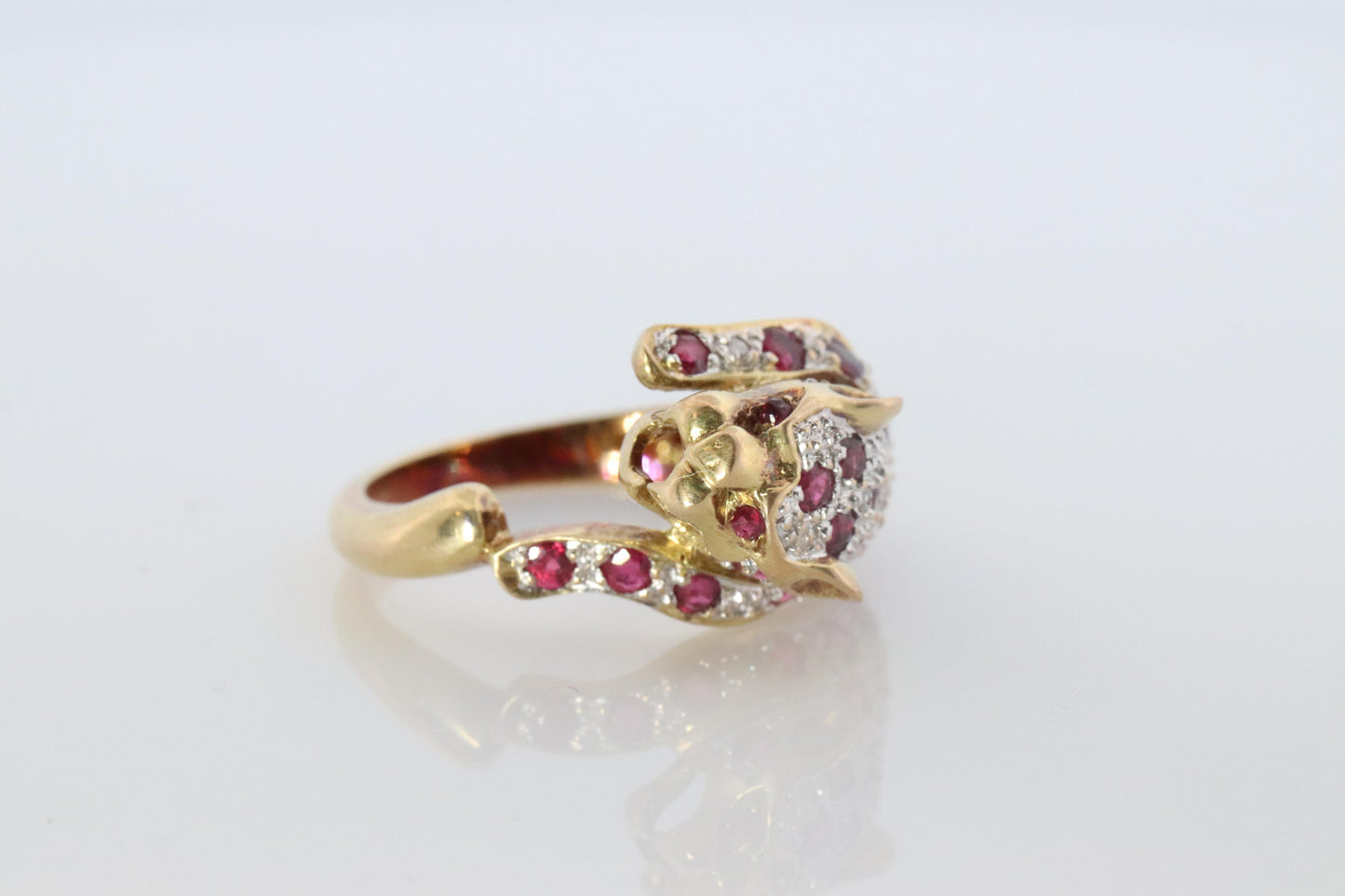 18k Panther Leopard Jaguar Cheetah Ruby ring. Encrusted Rubies Ready to Pouce