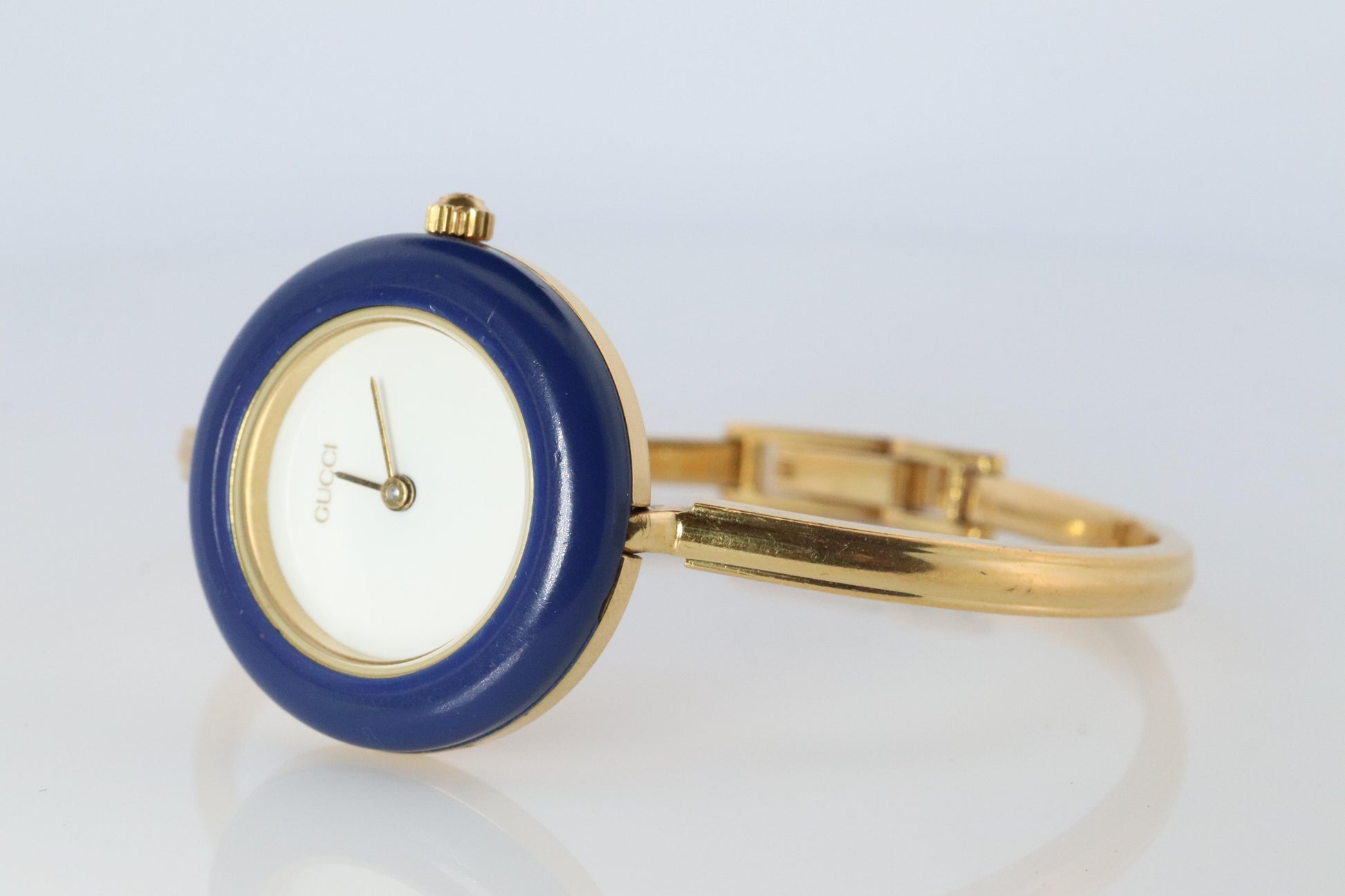 Vintage GUCCI Quartz 11/12.2  Watch. Gucci Ladies Bangle Interchange Bezel watch