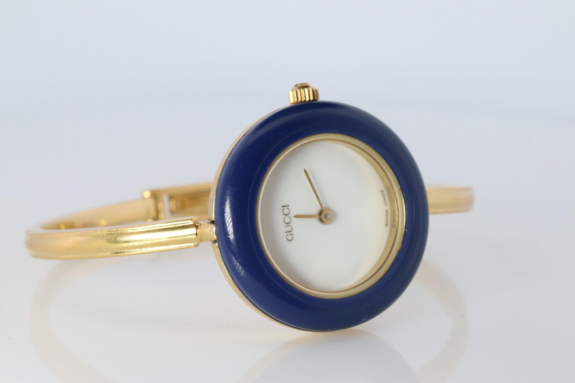 Vintage GUCCI Quartz 11/12.2  Watch. Gucci Ladies Bangle Interchange Bezel watch