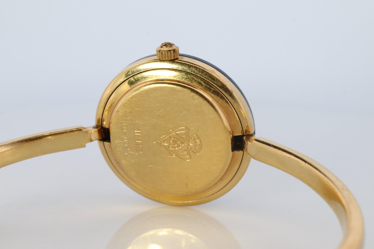 Vintage GUCCI Quartz 11/12.2 Watch. Gucci Ladies Bangle Interchange Bezel watch