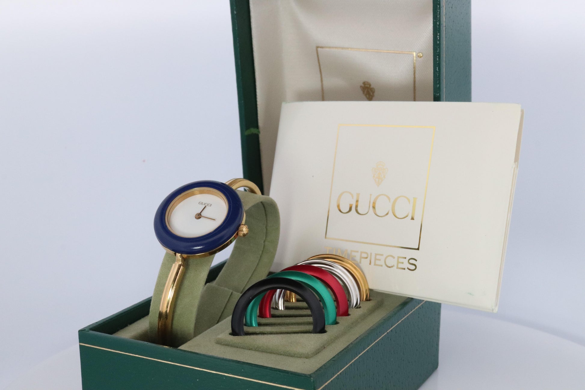 Vintage GUCCI Quartz 11/12.2  Watch. Gucci Ladies Bangle Interchange Bezel watch