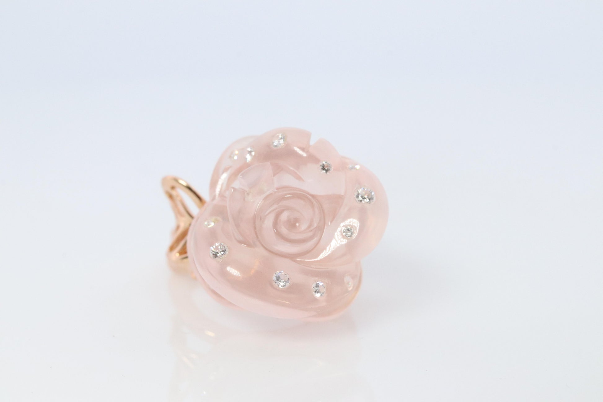 18k Dior Rose Diamond Ring. Genuine Dior Rose Pre Catelan Quartz Diamond ring.