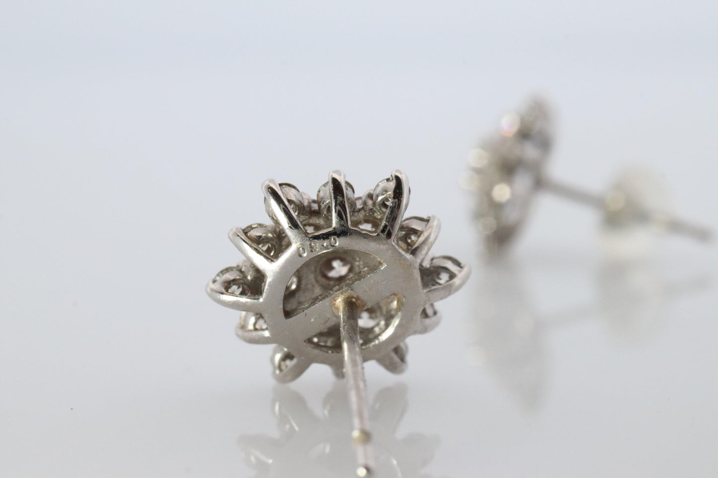 Diamond Flower Cluster Stud Earrings. Platinum Earrings. Pt900 and 1CTW dia.