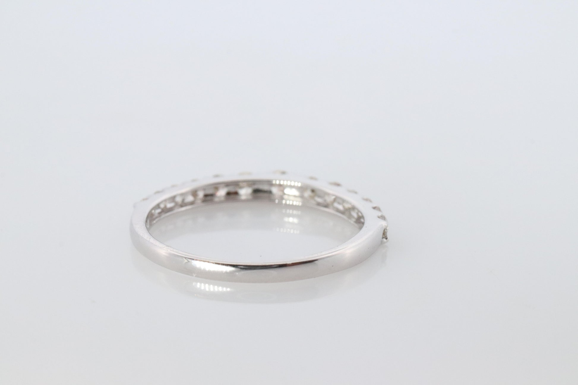 18k Diamond eternity band. 18k White Gold 0.5ctw half anniversary Ring.