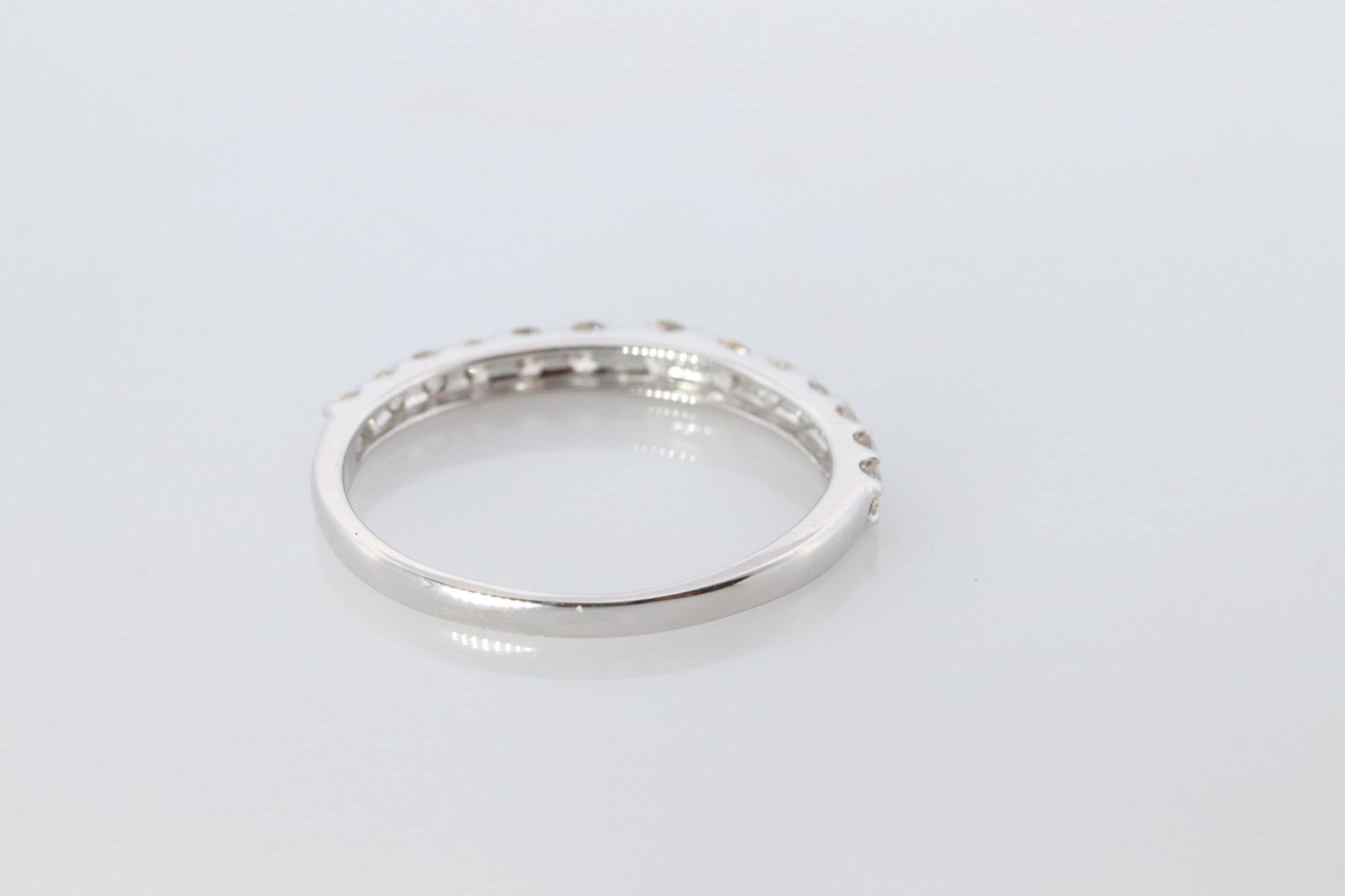 18k Diamond eternity band. 18k White Gold 0.5ctw half anniversary Ring.