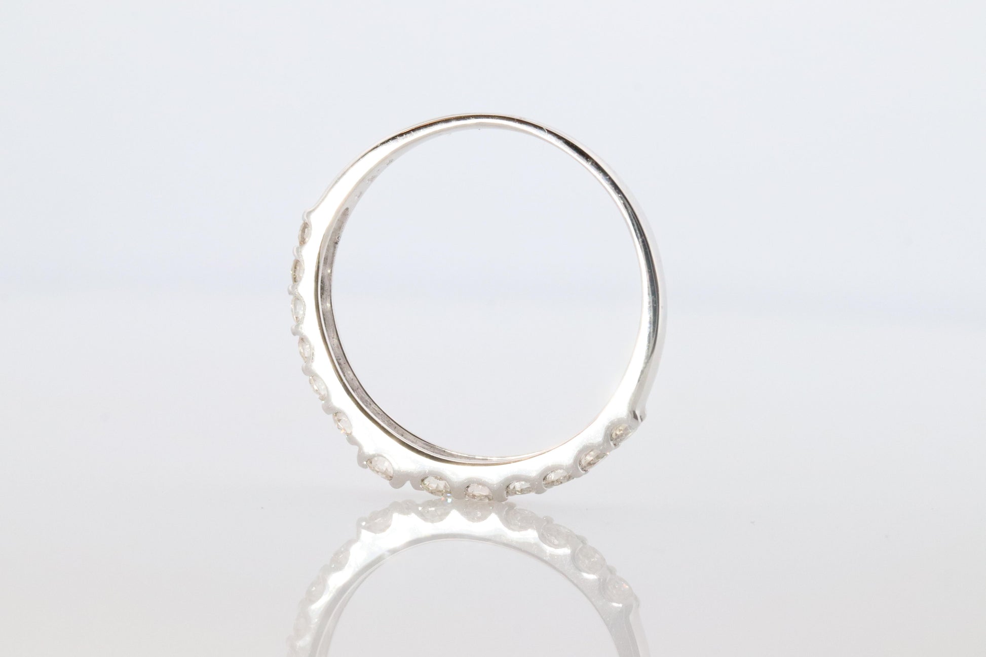 18k Diamond eternity band. 18k White Gold 0.5ctw half anniversary Ring.