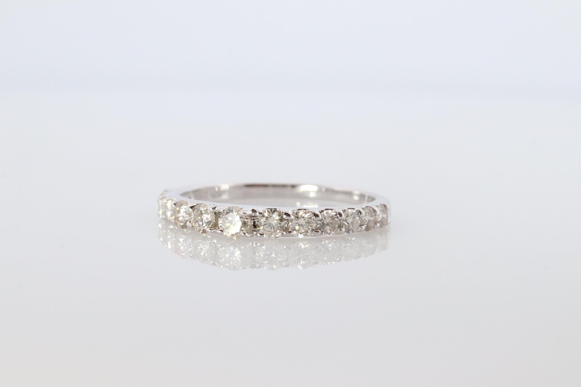 18k Diamond eternity band. 18k White Gold 0.5ctw half anniversary Ring.