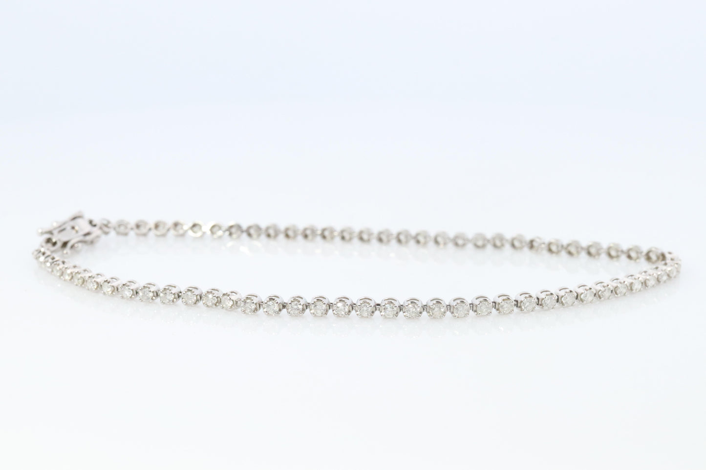 Platinum Diamond Tennis Bracelet. PT850 round diamond Tennis bracelet. 1CTW