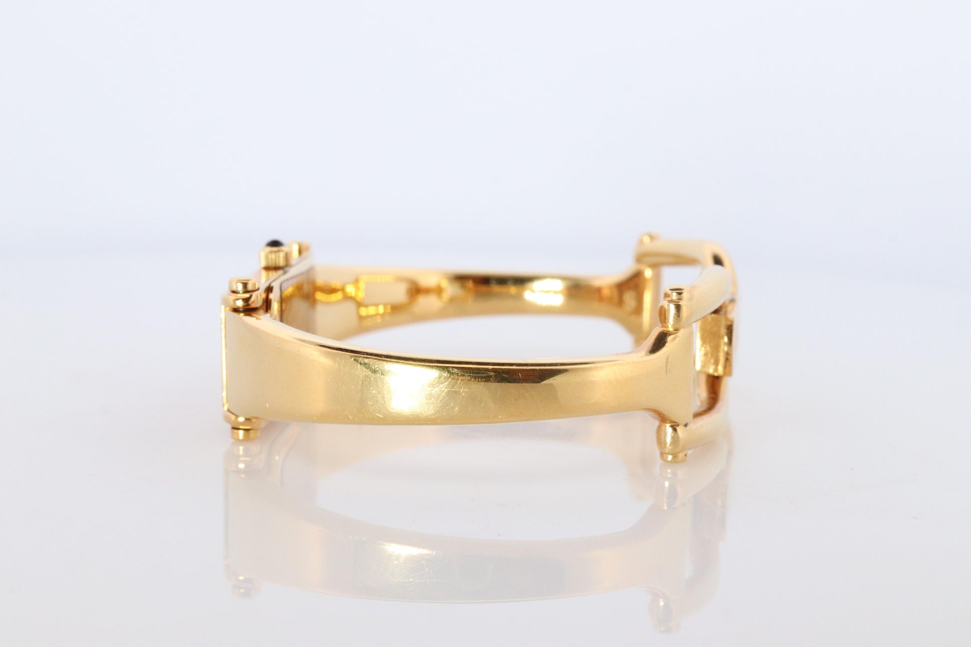 Vintage GUCCI 1500L Quartz MOP Dial Watch. Gucci Gold Bangle Wrist Timepiece