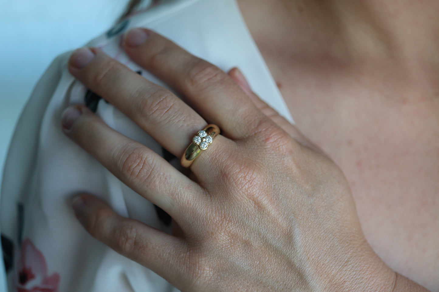 Mikimoto Ring. Vintage 18k Gold Mikimoto Diamond Clover ring. Mikimoto Diamond Cluster band. Mikimoto Flower. Wide wedding band.