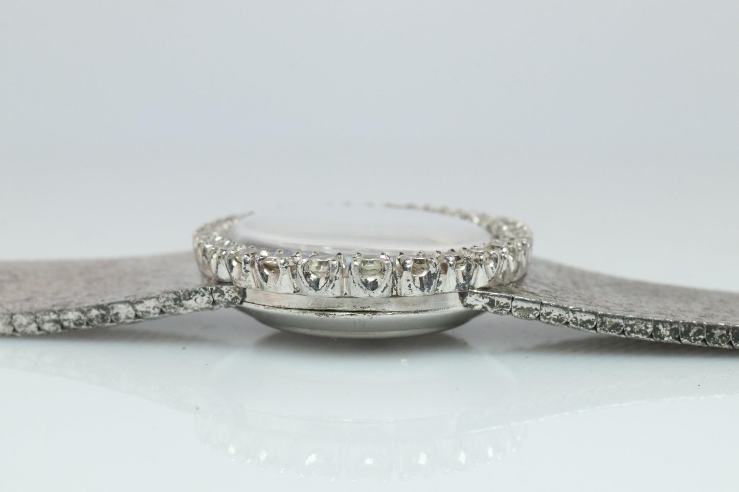 Genuine Diamond Rolex Watch. Ladies 18k Rolex 2191 Manual Watch.