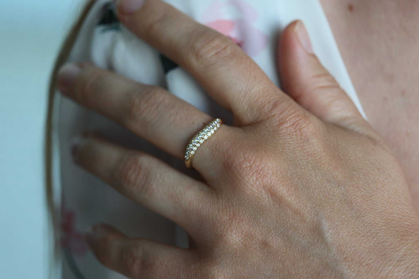 Mikimoto Ring. Vintage 18k Gold Mikimoto  Diamond Pave ring. Mikimoto Diamond Cluster Bombe band. Mikimoto wave.