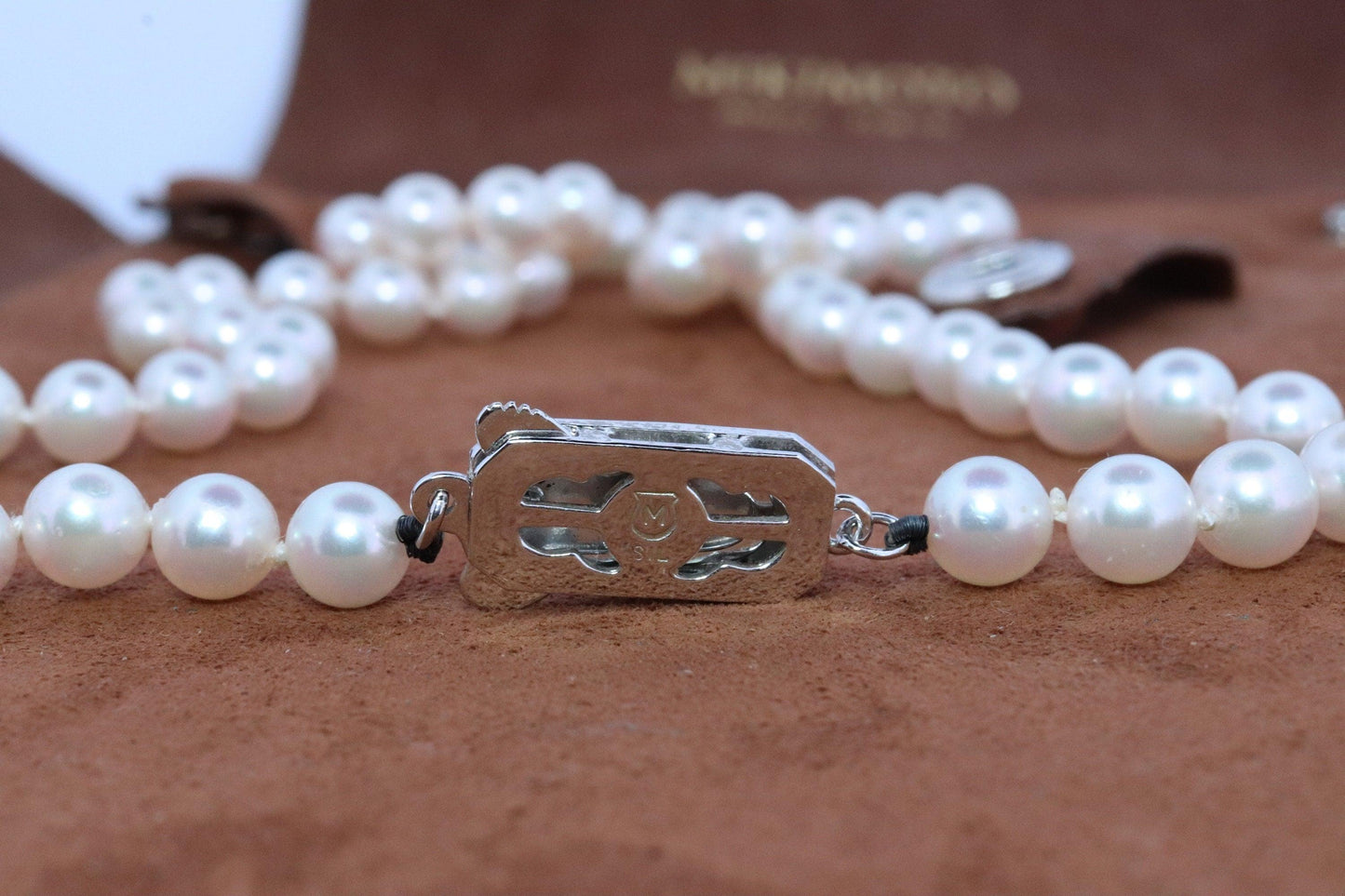 MIKIMOTO Sterling Silver Pearl Necklace. 6mm Pearls 20inch Necklace.