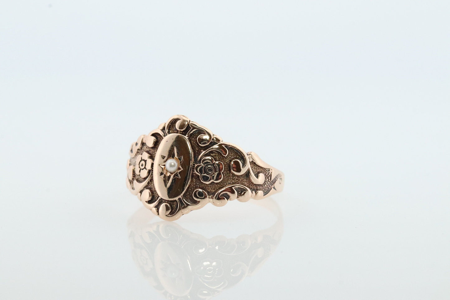 10k Victorian Pearl Seed ring. 10k Gold Victorian Carved Ornate ring. Antique Pearl ring.