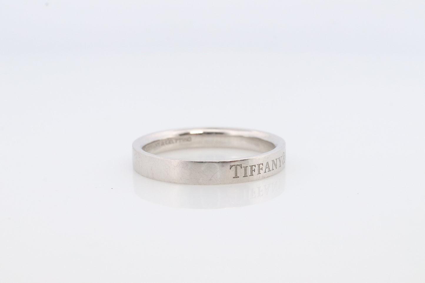 PT950 Tiffany and Co. LOGO band. Platinum Tiffany Company wedding band. Plat Vintage Tiffany & Co band.