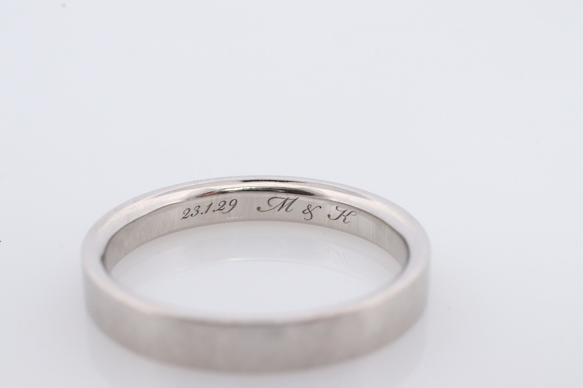 PT950 Tiffany and Co. LOGO band. Platinum Tiffany Company wedding band. Plat Vintage Tiffany & Co band.