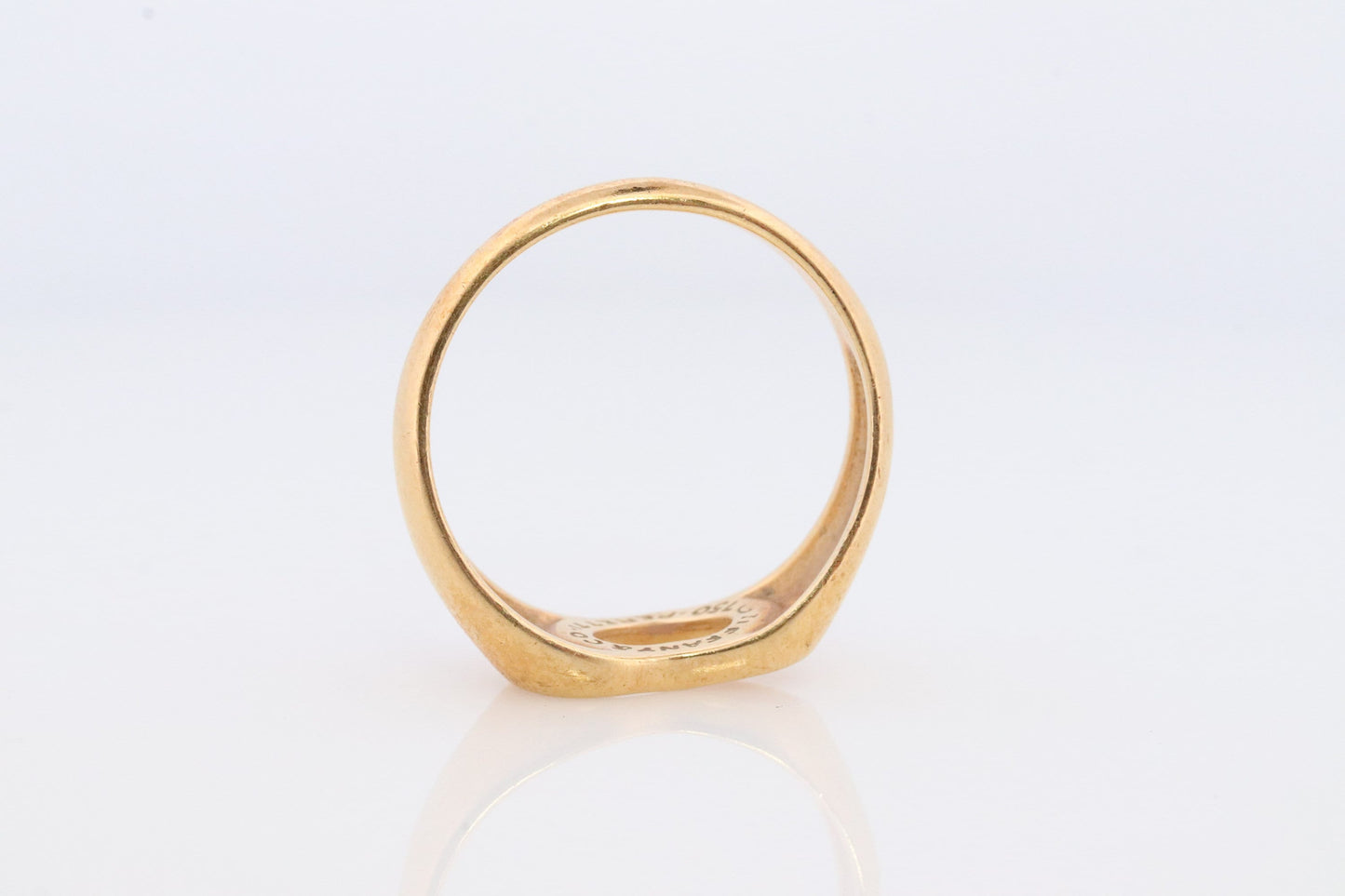 18k Tiffany and Co. band. 18k 750 Tiffany Heart Ring. Tiffany Company Open Heart Ring 18 Yellow Gold. Elsa Peretti Ring.