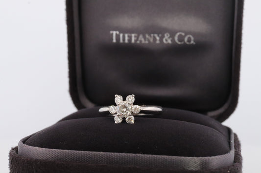 Tiffany and Co. Diamond Ring. Platinum Flower Diamond Band. Tiffany and Company Snowflake Diamond Halo ring Pt950
