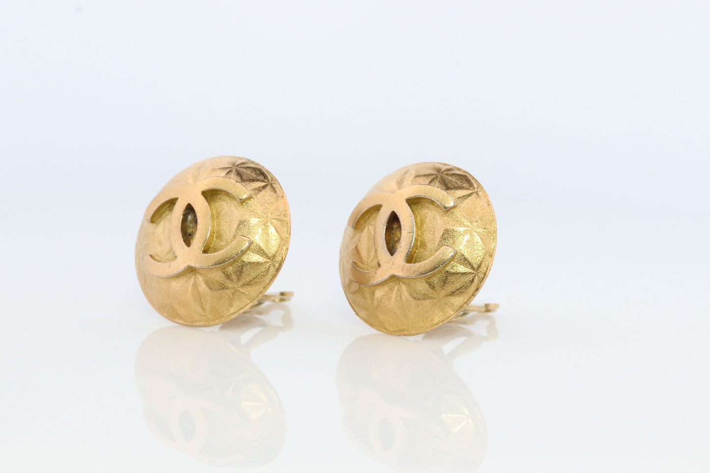 Chanel Earrings. Genuine CC CHANEL Round LOGO Clip on earrings. Disc disk Nonpierced Clips. Coco Matelasse Original Box