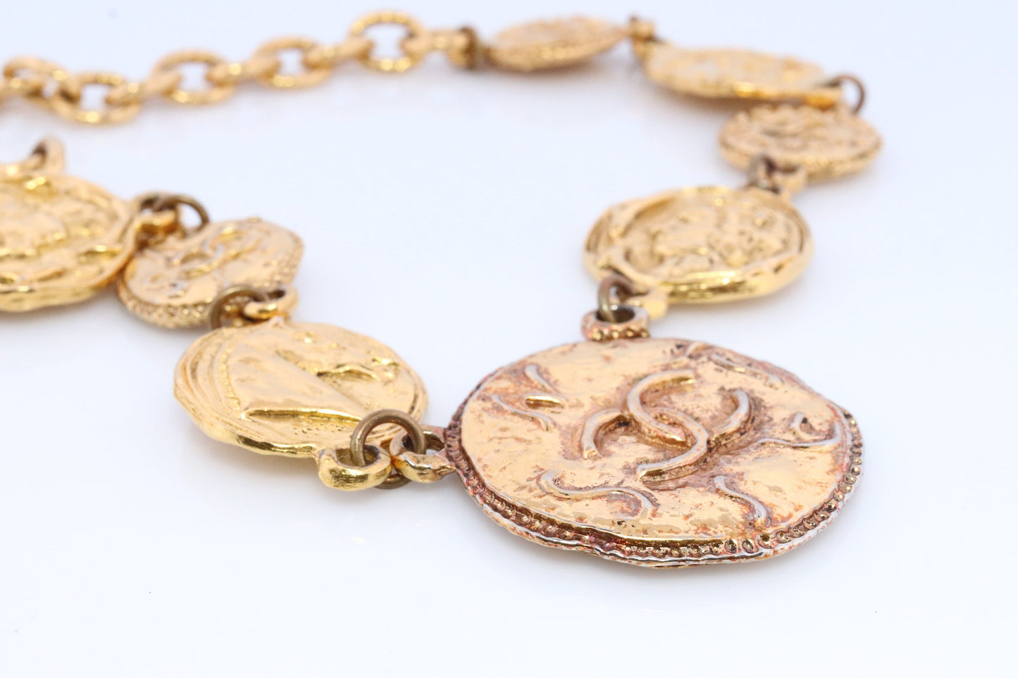 Chanel Necklace. Genuine CC CHANEL Round LOGO Coin Necklace. Disc Chain Necklace. byzantine Etruscan Hammered Coco Chanel Chain Necklace
