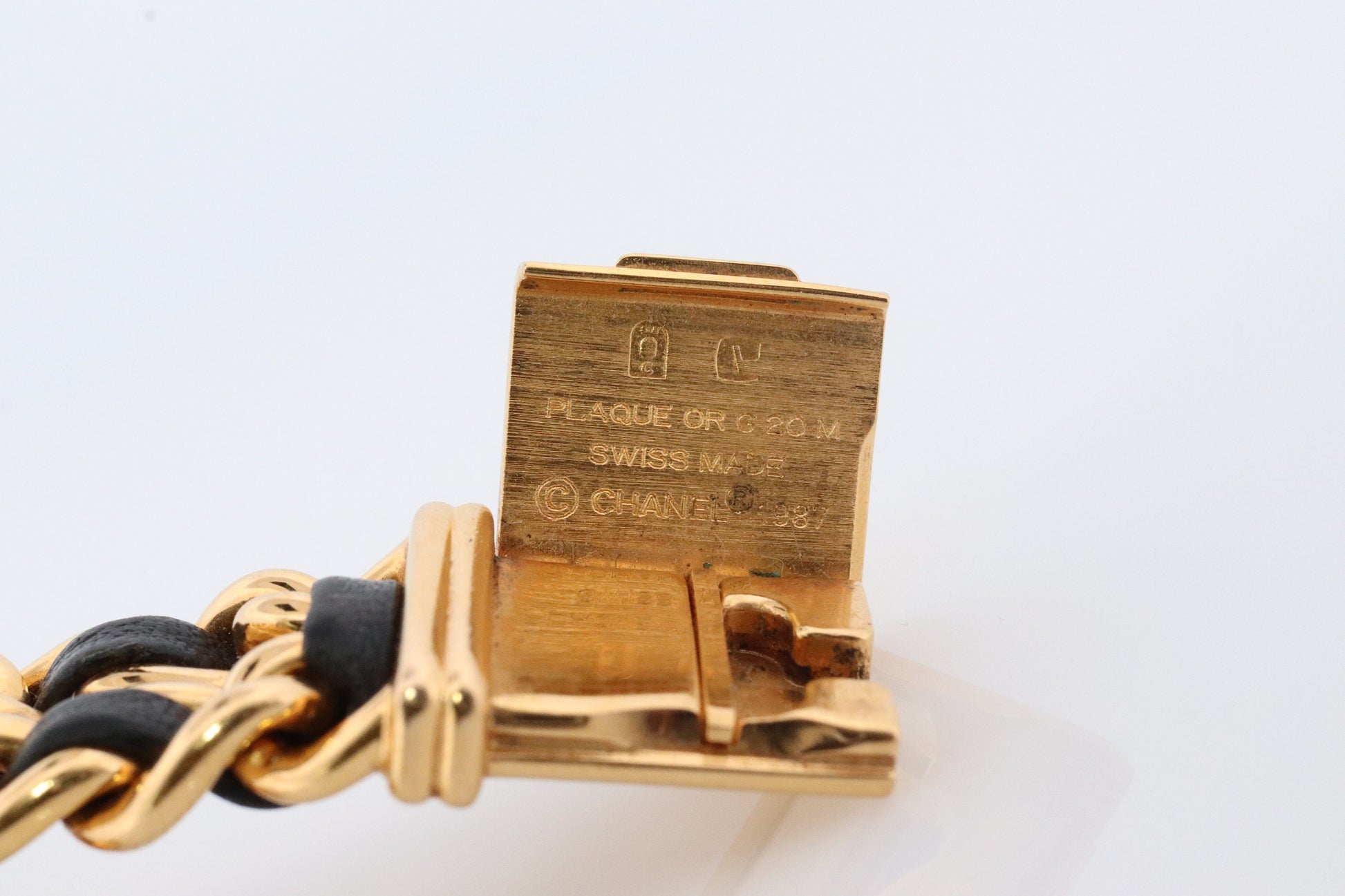 Vintage Chanel Premiere Wristwatch. Ladies Chanel H001 Gold and Leather Watch.