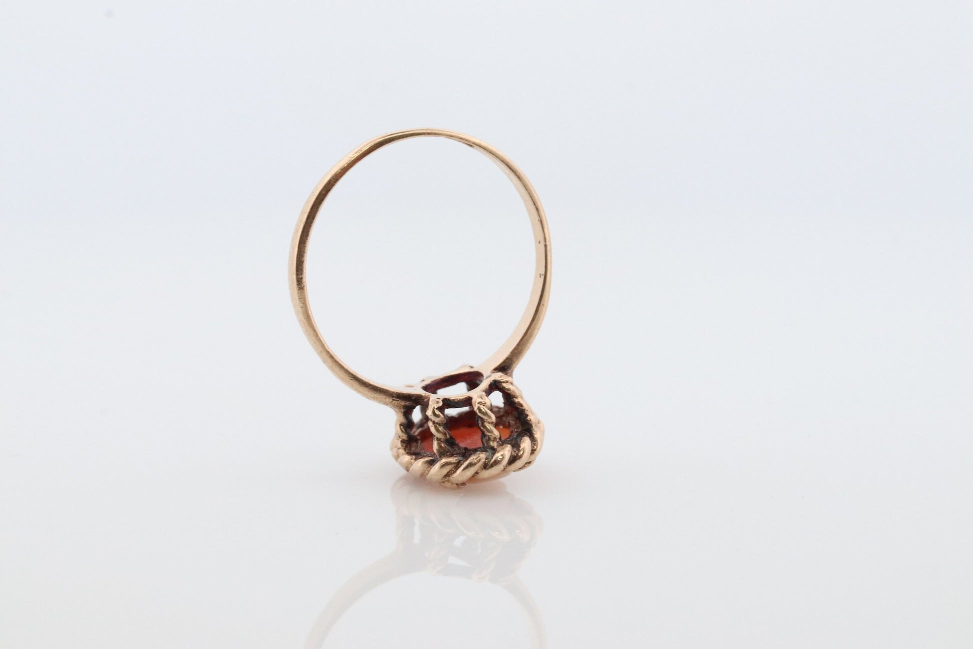 Cameo carved shell 10k signet ring. Vintage 10k Yellow gold Signet ring or Pinky Pinkie ring st(40/70)