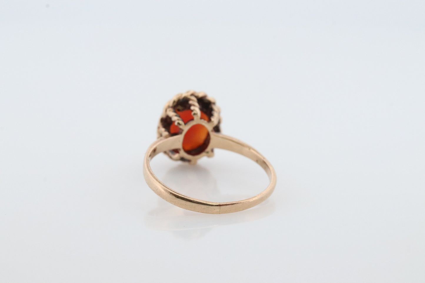 Cameo carved shell 10k signet ring. Vintage 10k Yellow gold Signet ring or Pinky Pinkie ring st(40/70)