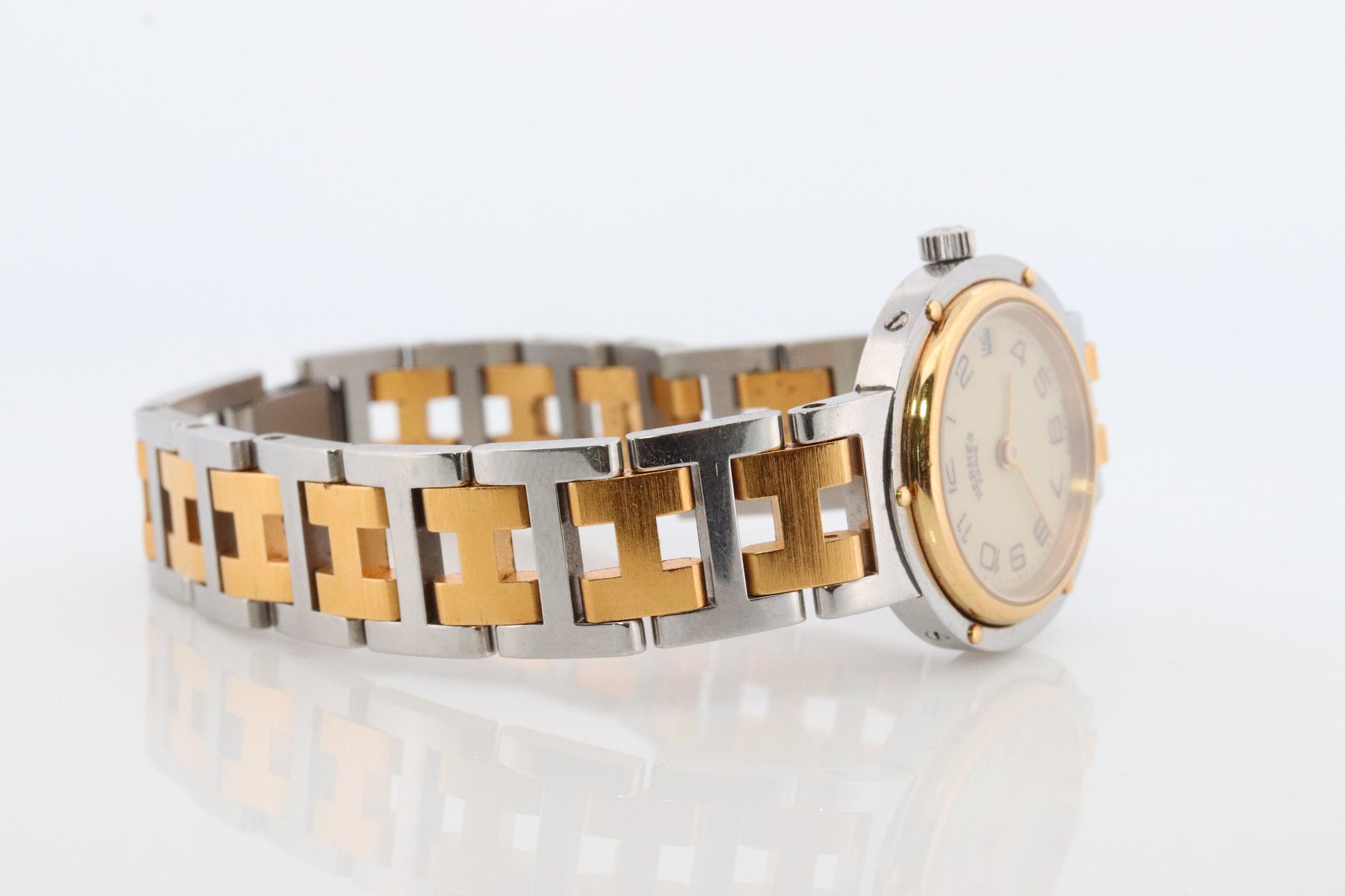 Hermes Watch. Ladies Genuine Hermes Clipper 514366 Gold and Silver Wristwatch.