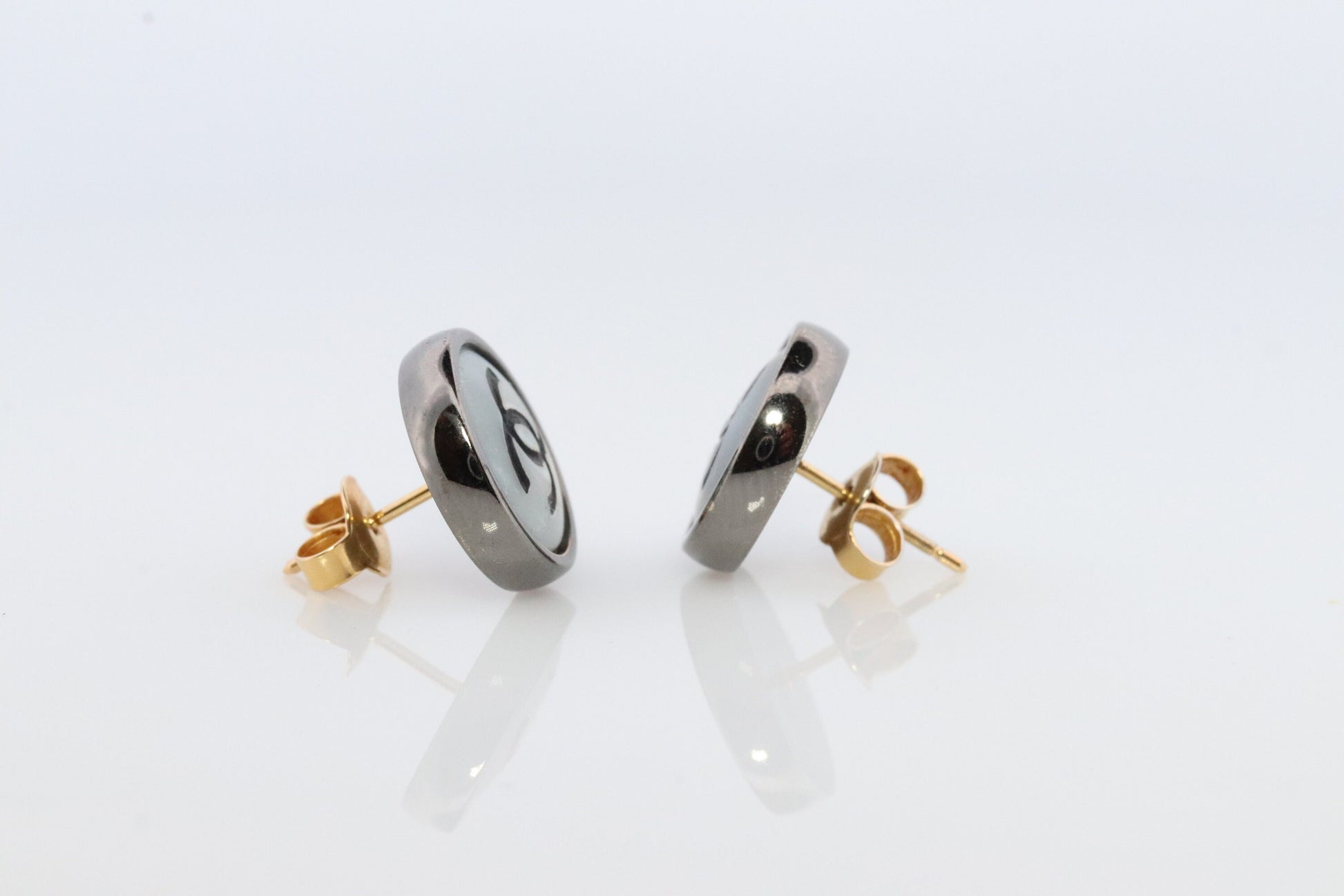 Chanel Earrings. Genuine White and Black MOP CHANEL round LOGO earrings. Stud earrings. Stud buttons.