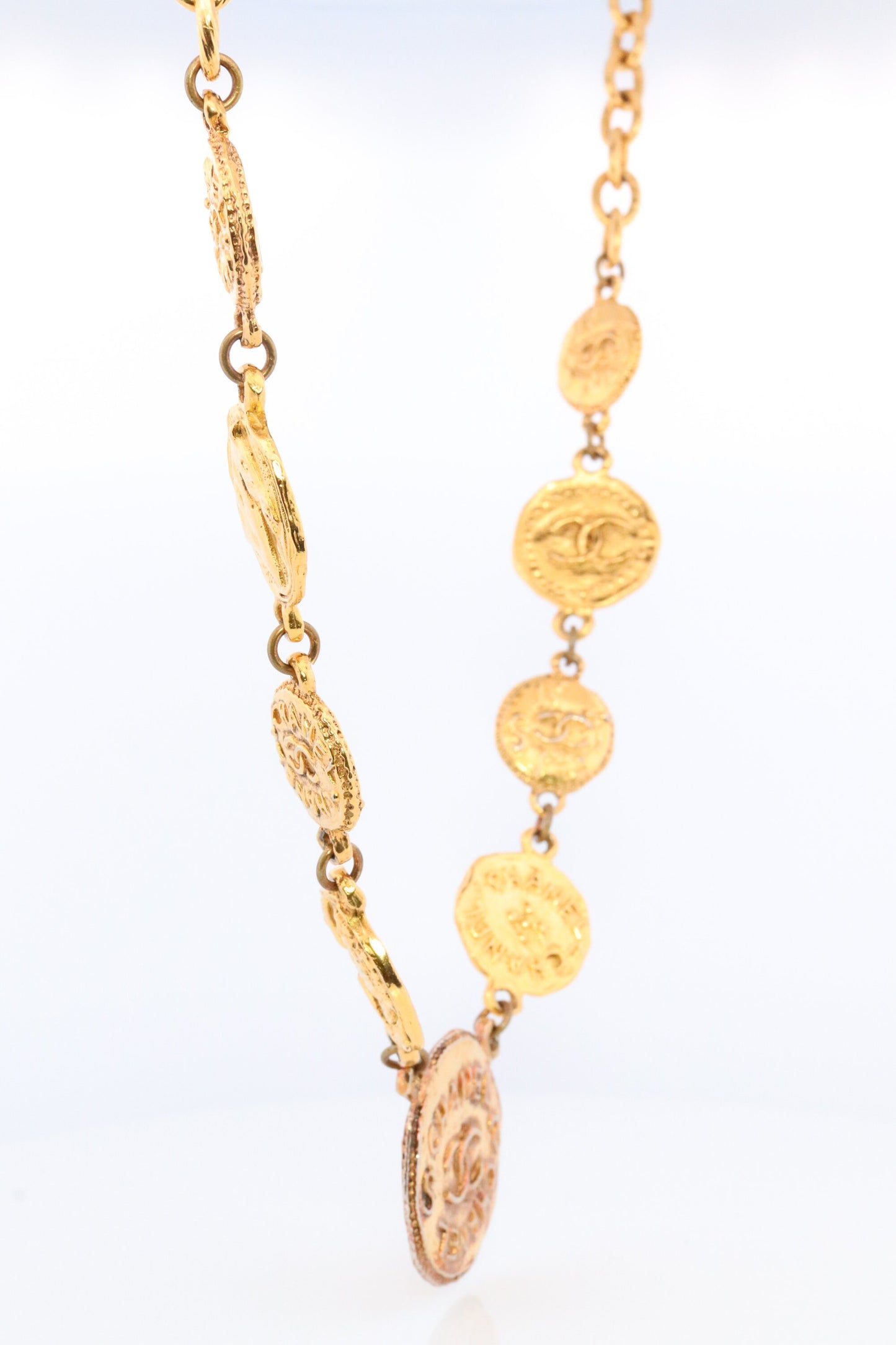 Chanel Necklace. Genuine CC CHANEL Round LOGO Coin Necklace. Disc Chain Necklace. byzantine Etruscan Hammered Coco Chanel Chain Necklace