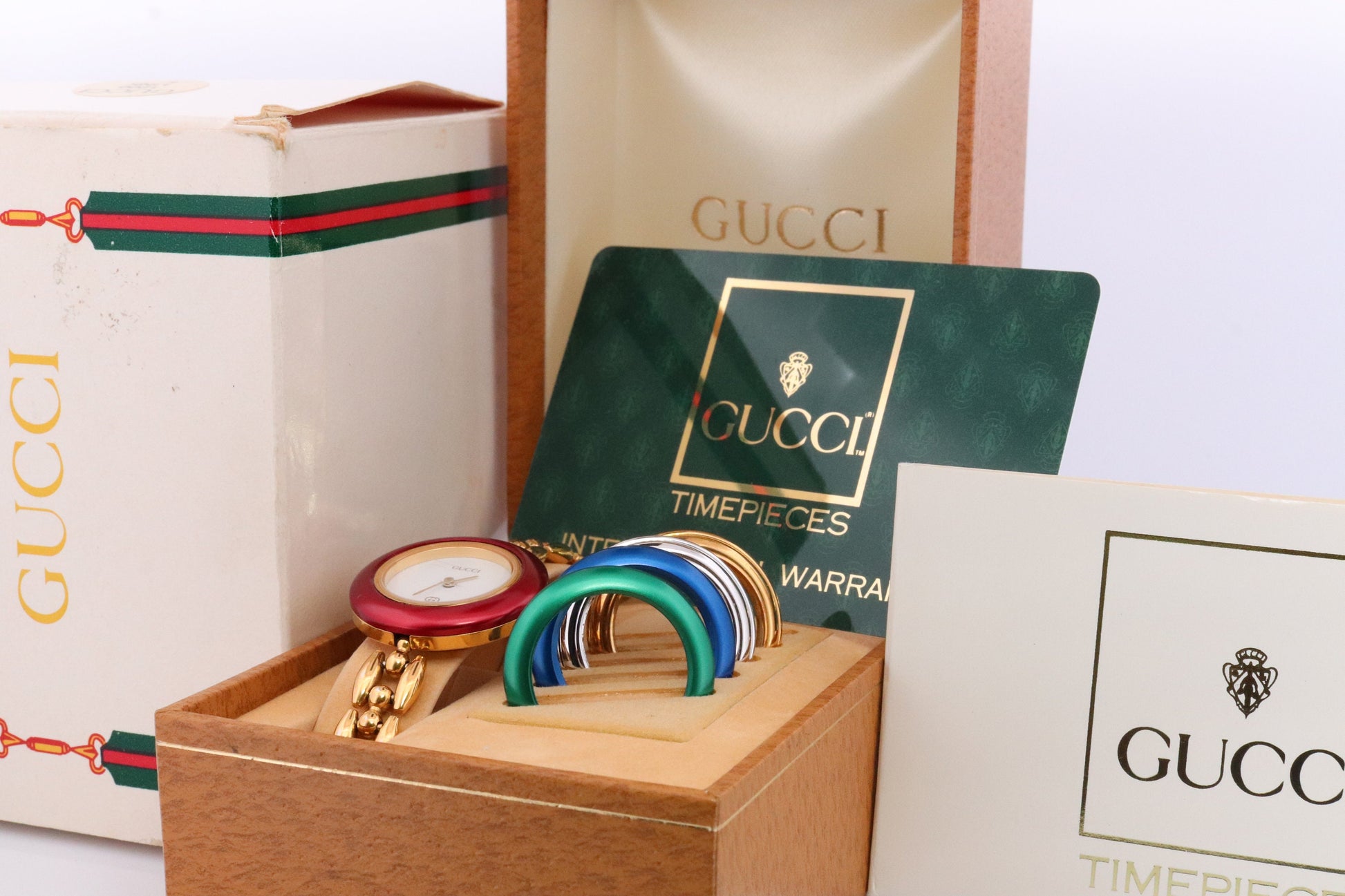 Genuine GUCCI 1100-L Watch. Vintage Ladies Gucci Change Bezel Watch. With Box and Bezels.