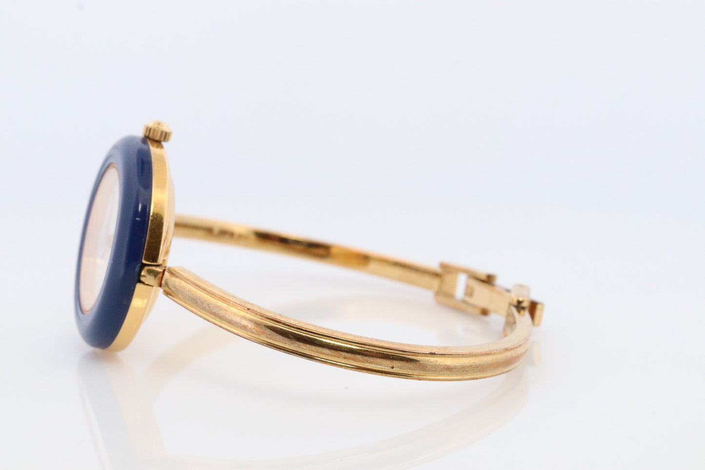 Genuine GUCCI 1100-L Watch. Vintage Ladies Gucci Change Bezel Bangle Watch.