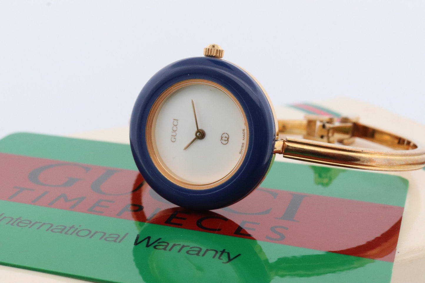 Genuine GUCCI 1100-L Watch. Vintage Ladies Gucci Change Bezel Bangle Watch.