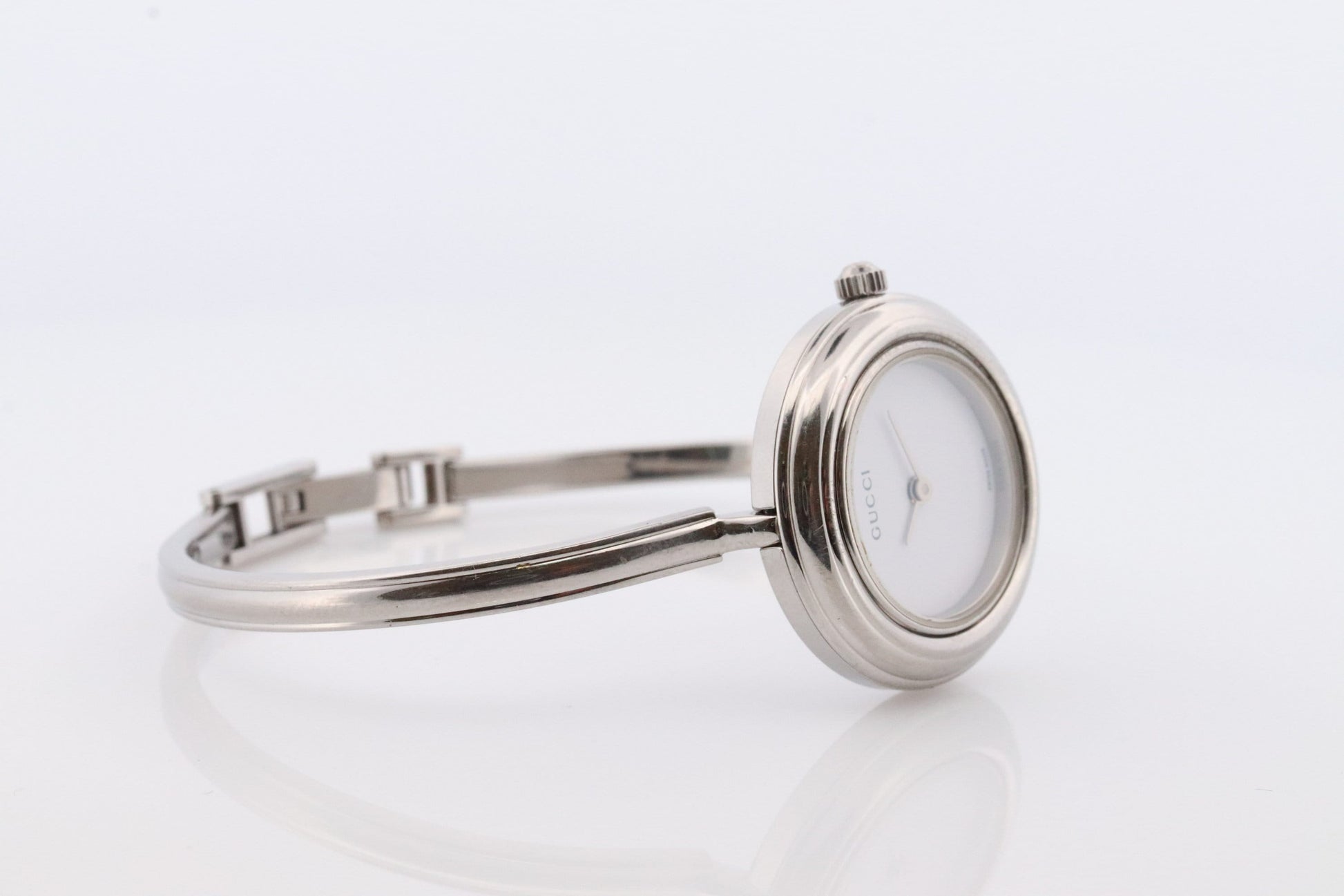 Genuine GUCCI 11/12.2 Watch. Vintage Ladies Gucci Silver Change Bangle Bezel Watch. Box and papers